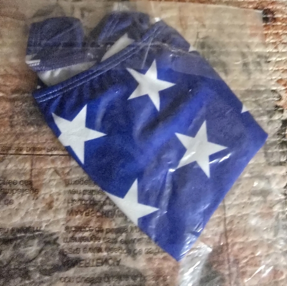 Costume - Picture 2 of 8